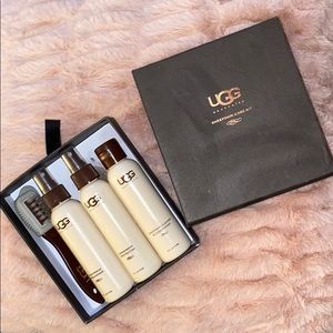 Ugg Sheepskin Care Kit Shoe cleaner
